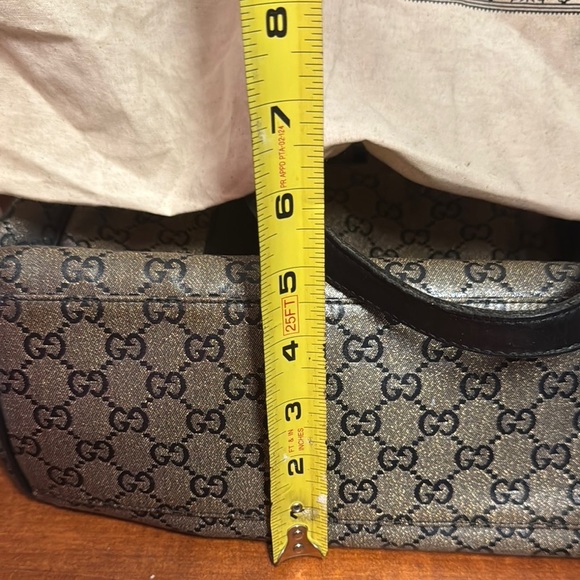 Gucci Vintage Beige & Black Monogram Tote. - Picture 7 of 14